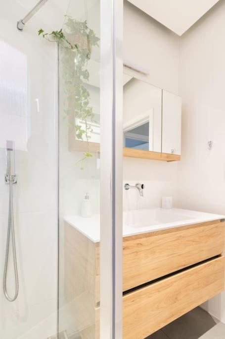 European Heart 2-Bedroom Flat. ブリュッセル エクステリア 写真